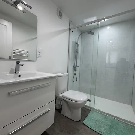 Le Saint Denis 4 *
